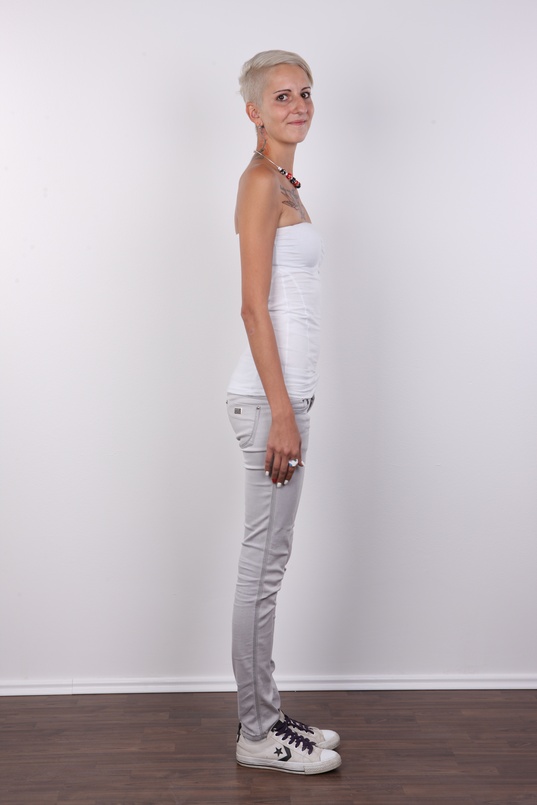 3. Download full pics of Alexandra (None) from czechcasting.com