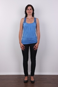 2. Download full pics of Sarka (32) from czechcasting.com