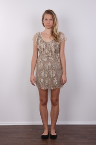 2. Download full pics of Anna (19) from czechcasting.com