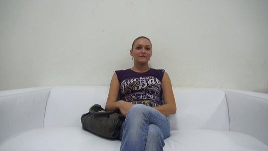 1. Download full pics of Aneta (25) from czechcasting.com