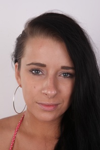 1. Download full pics of Romana (26) from czechcasting.com