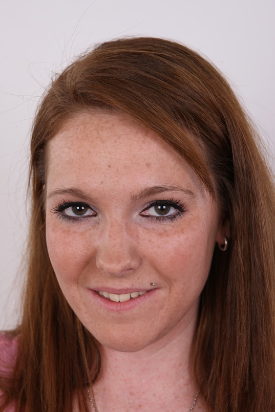 1. Download full pics of Barbora (20) from czechcasting.com