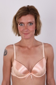 5. Download full pics of Denisa (28) from czechcasting.com