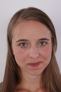 1. Download full pics of Denisa (22) from czechcasting.com