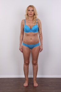 7. Download full pics of Marcela (40) from czechcasting.com