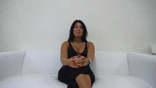 1. Download full pics of Barbora (22) from czechcasting.com