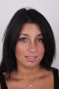 1. Download full pics of Barbora (22) from czechcasting.com