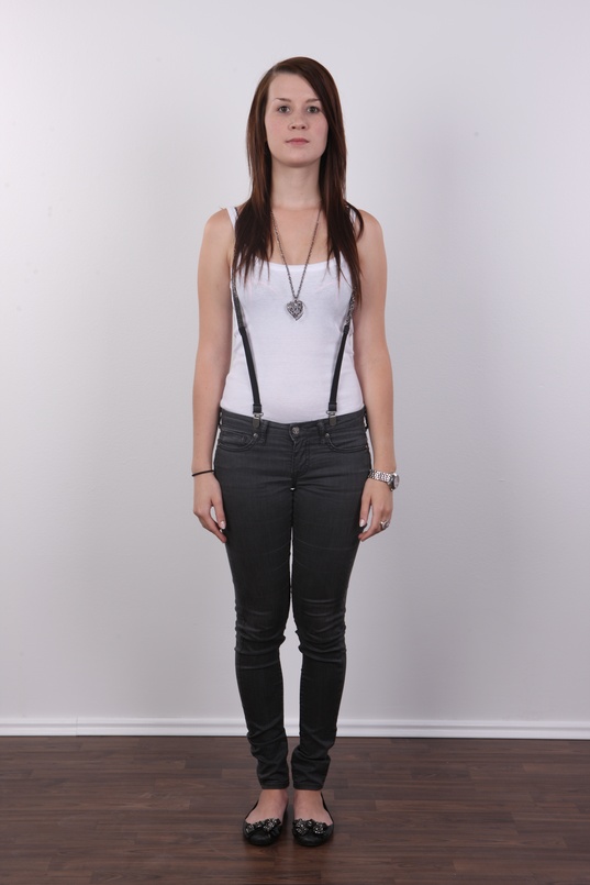 2. Download full pics of Lucie (19) from czechcasting.com