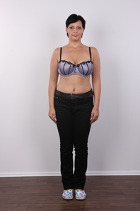 3. Download full pics of Katerina (30) from czechcasting.com