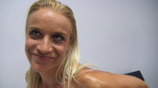 8. Download full pics of Lucie (33) from czechcasting.com