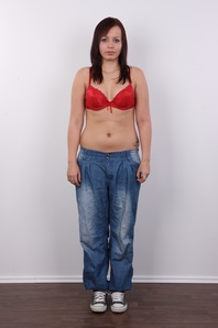 3. Download full pics of Adela (20) from czechcasting.com