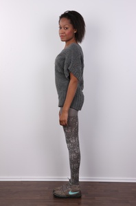 3. Download full pics of Viktorie (18) from czechcasting.com