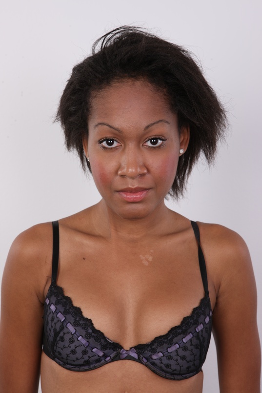 8. Download full pics of Viktorie (18) from czechcasting.com