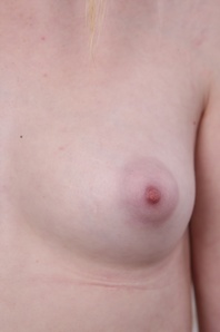 10. Download full pics of Veronika (20) from czechcasting.com