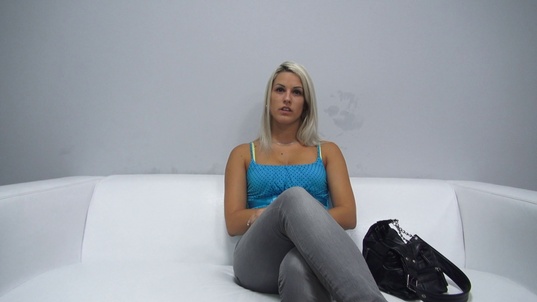 1. Download full pics of Beata (24) from czechcasting.com