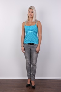 2. Download full pics of Beata (24) from czechcasting.com