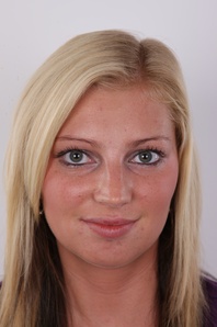 1. Download full pics of Marketa (22) from czechcasting.com