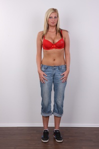 2. Download full pics of Marketa (22) from czechcasting.com