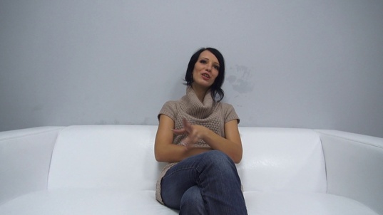 1. Download full pics of Lucie (26) from czechcasting.com