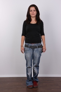 2. Download full pics of Veronika (21) from czechcasting.com