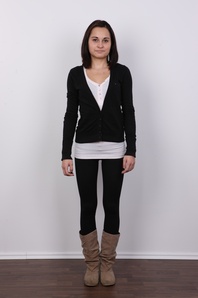 2. Download full pics of Marcela (19) from czechcasting.com