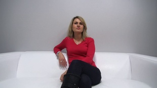 1. Download full pics of Sandra (32) from czechcasting.com