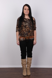 2. Download full pics of Michaela (21) from czechcasting.com