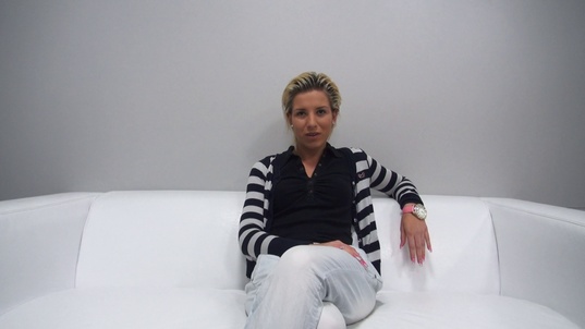 1. Download full pics of Tereza (18) from czechcasting.com