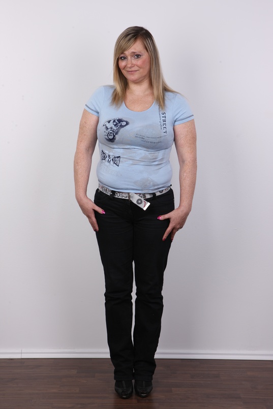 2. Download full pics of Ruzena (42) from czechcasting.com