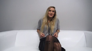 1. Download full pics of Marketa (21) from czechcasting.com