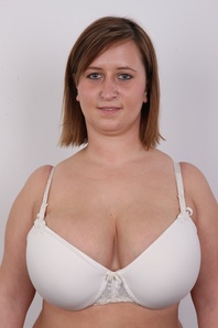 8. Download full pics of Tereza (23) from czechcasting.com