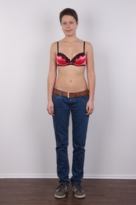 6. Download full pics of Radka (25) from czechcasting.com