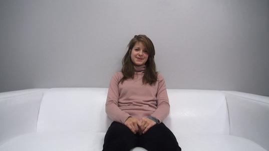 1. Download full pics of Dominika (18) from czechcasting.com