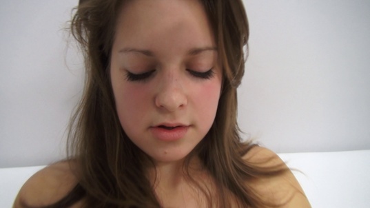 5. Download full pics of Dominika (18) from czechcasting.com