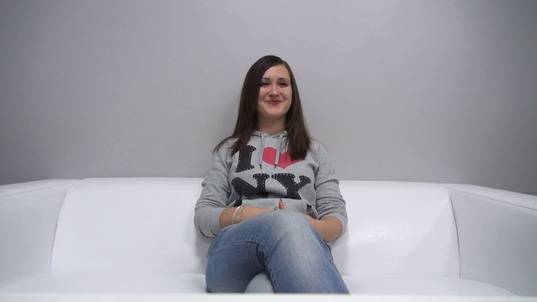 1. Download full pics of Katka (19) from czechcasting.com