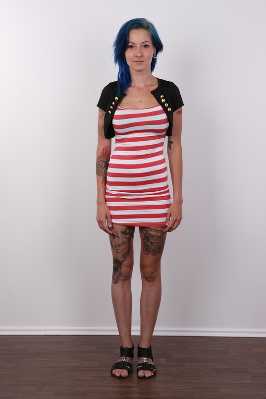 2. Download full pics of Aneta (24) from czechcasting.com