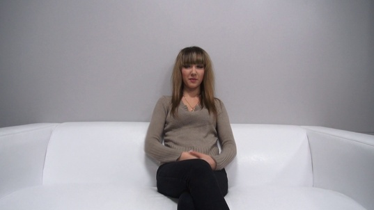 1. Download full pics of Elena (21) from czechcasting.com