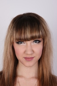 1. Download full pics of Elena (21) from czechcasting.com