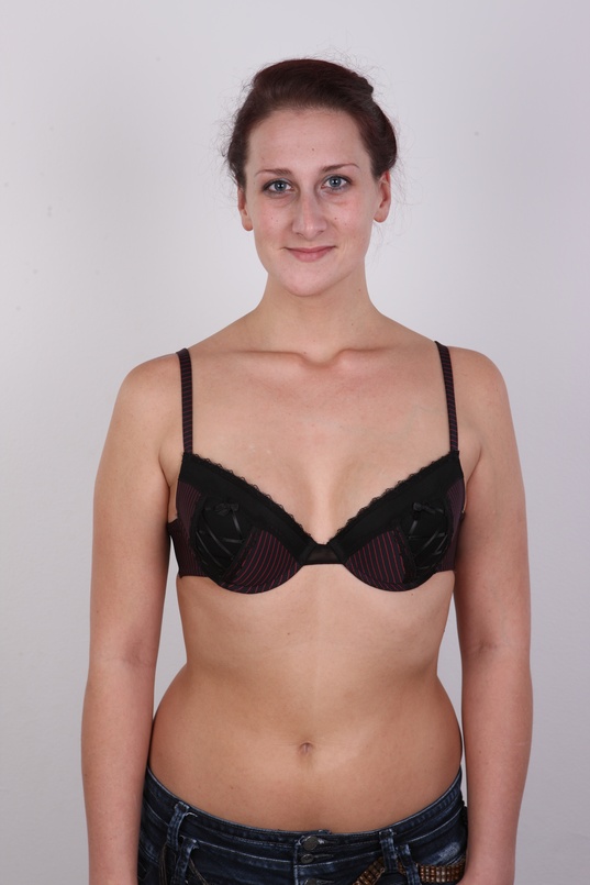 6. Download full pics of Monika (25) from czechcasting.com
