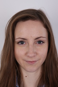 1. Download full pics of Michaela (23) from czechcasting.com