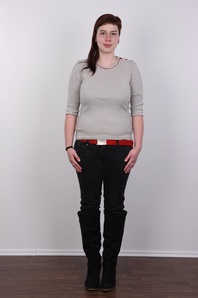 2. Download full pics of Daniela (21) from czechcasting.com