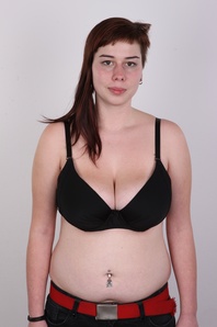 6. Download full pics of Daniela (21) from czechcasting.com