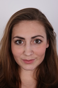 1. Download full pics of Marketa (21) from czechcasting.com