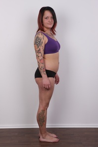 6. Download full pics of Vendula (22) from czechcasting.com