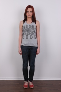 2. Download full pics of Marie (20) from czechcasting.com