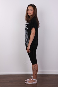 3. Download full pics of Aneta (19) from czechcasting.com