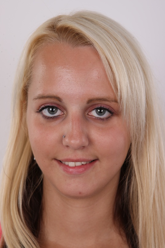 1. Download full pics of Katerina (23) from czechcasting.com