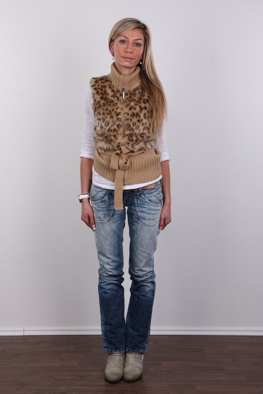 2. Download full pics of Marketa (34) from czechcasting.com