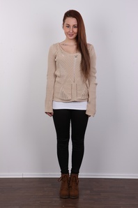 2. Download full pics of Gabriela (19) from czechcasting.com