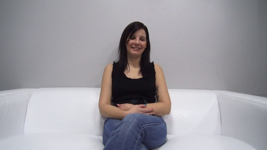 1. Download full pics of Andrea (29) from czechcasting.com